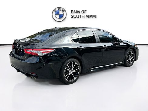 Used 2020 Toyota Camry SE image 7