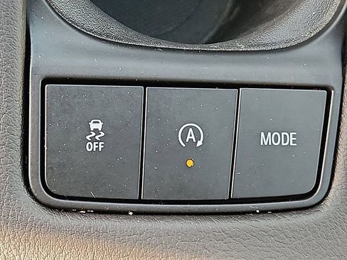 Certified 2023 Cadillac XT4 Luxury w/ Cold Weather Package image 35