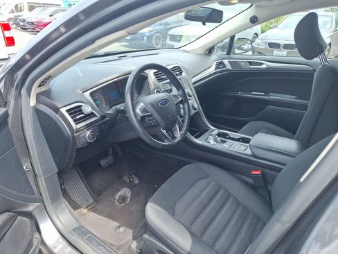 Used 2017 Ford Fusion S w/ Equipment Group 101A FWD image 8