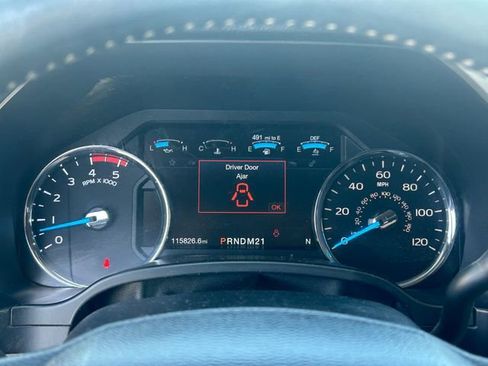 Used 2017 Ford F350 Lariat w/ Chrome Package image 20