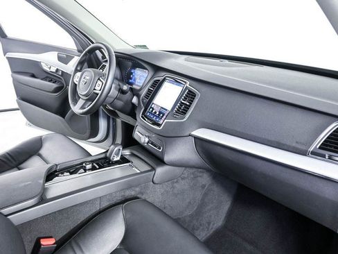 Certified 2025 Volvo XC90 B5 Core AWD/4WD image 25