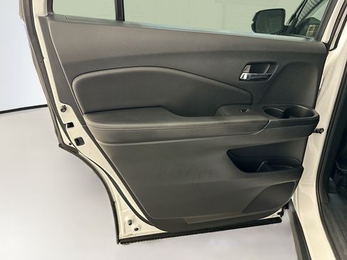 Used 2022 Honda Pilot Sport image 26