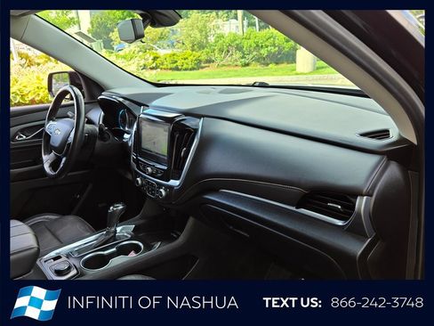 Used 2019 Chevrolet Traverse Premier w/ Redline Edition AWD/4WD image 18