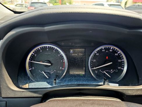 Used 2018 Toyota Highlander XLE image 16