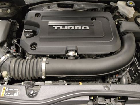 Used 2019 Cadillac XT4 Premium Luxury image 30