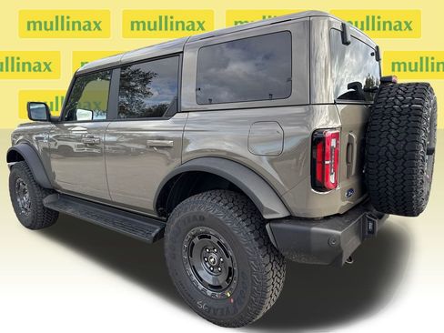 New 2025 Ford Bronco Outer Banks w/ Sasquatch Package image 4