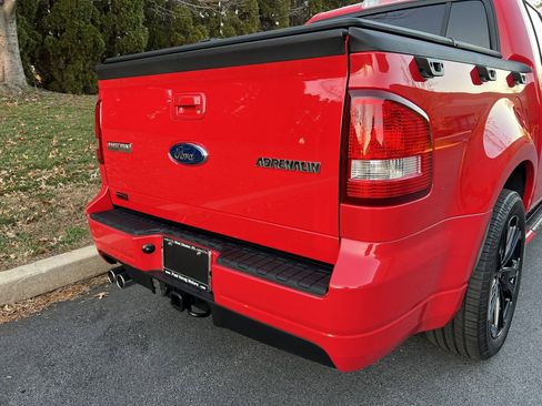 Used 2008 Ford Explorer Sport Trac Adrenalin image 61