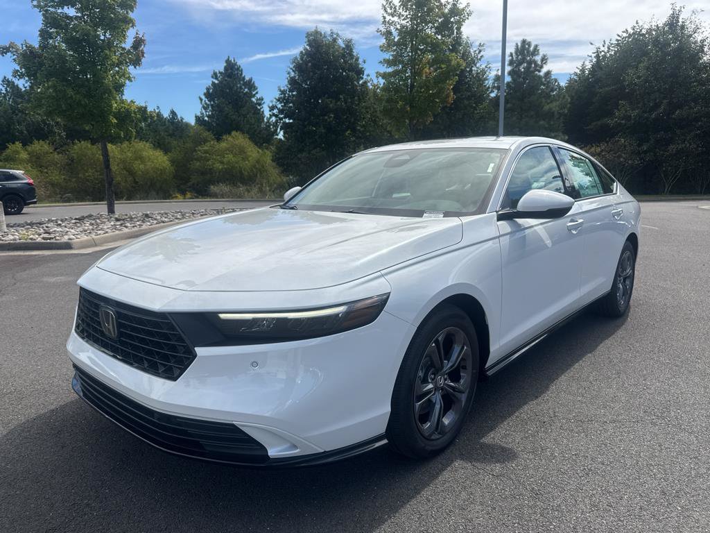 New 2026 Honda Accord Hybrid EX-L image 3