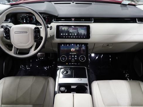 Used 2019 Land Rover Range Rover Velar R-Dynamic SE AWD/4WD image 24