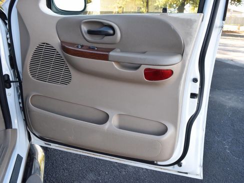 Used 2003 Ford F150 Lariat image 35