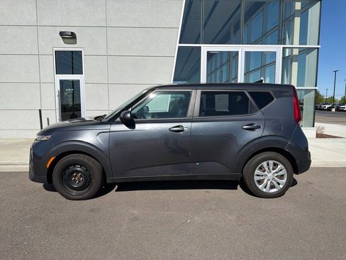 Certified 2021 Kia Soul LX FWD image 3