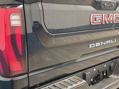 Used 2025 GMC Sierra 2500 Denali AWD/4WD image 42