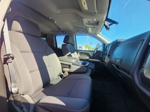 Used 2018 Chevrolet Silverado 1500 LT w/ All Star Edition image 39