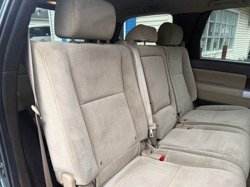 Used 2008 Toyota Sequoia SR5 AWD/4WD image 27
