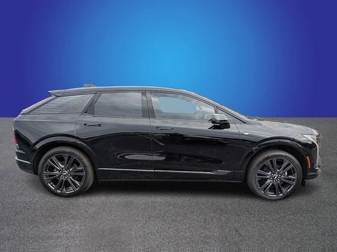 New 2026 Cadillac Optiq Sport 2 w/ LPO, Floor Liner Package image 6