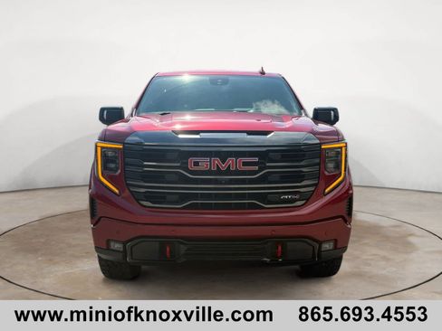 Used 2023 GMC Sierra 1500 AT4 w/ Technology Package AWD/4WD image 8