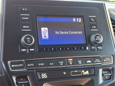 Used 2019 Honda Odyssey LX image 17