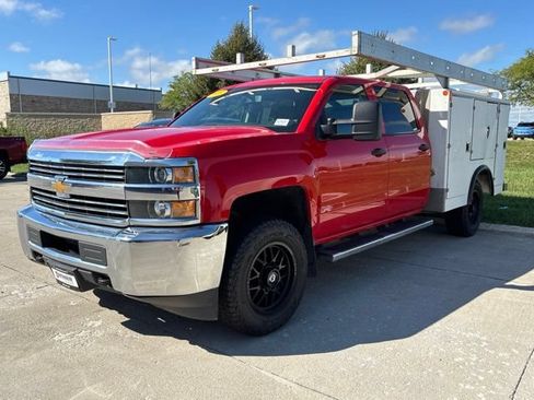 Used 2015 Chevrolet Silverado 3500 W/T w/ WT Convenience Package AWD/4WD image 2