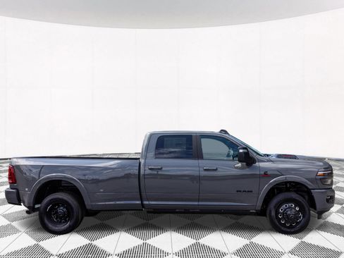 New 2026 RAM 3500 Limited AWD/4WD image 15
