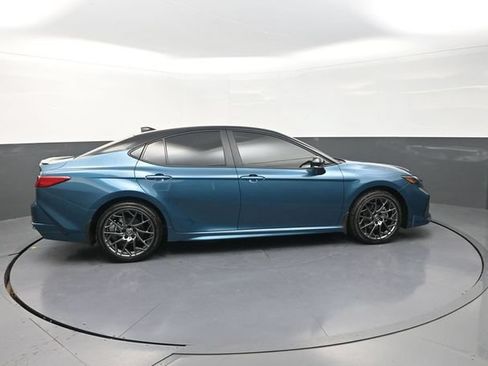 Used 2026 Toyota Camry XSE AWD/4WD image 11