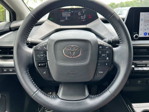 Used 2023 Toyota Prius LE image 17