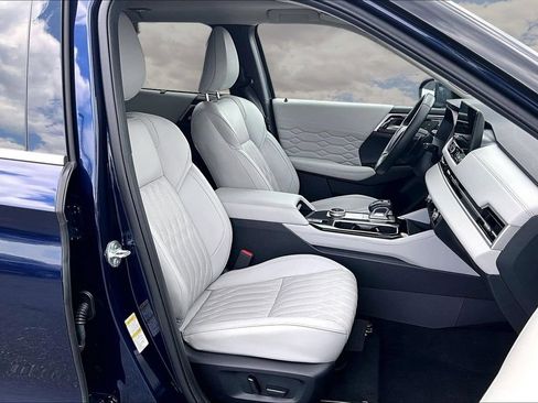 Used 2025 Mitsubishi Outlander SEL FWD image 29