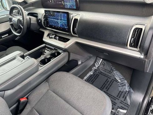 Certified 2025 Ford Expedition Max Active RWD image 15