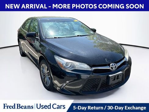 Used 2017 Toyota Camry SE FWD image 6