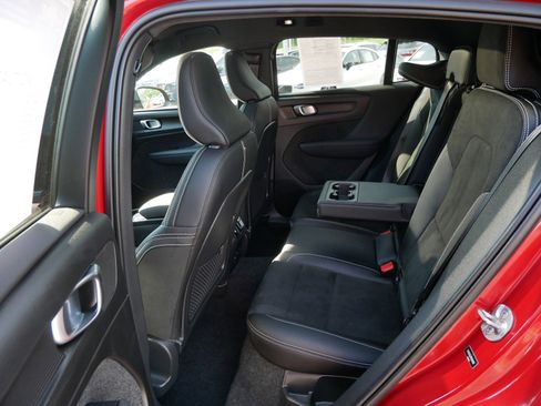 Used 2023 Volvo C40 P8 Recharge Plus w/ Climate Package AWD/4WD image 11