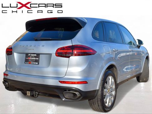 Used 2017 Porsche Cayenne Platinum Edition AWD/4WD image 5