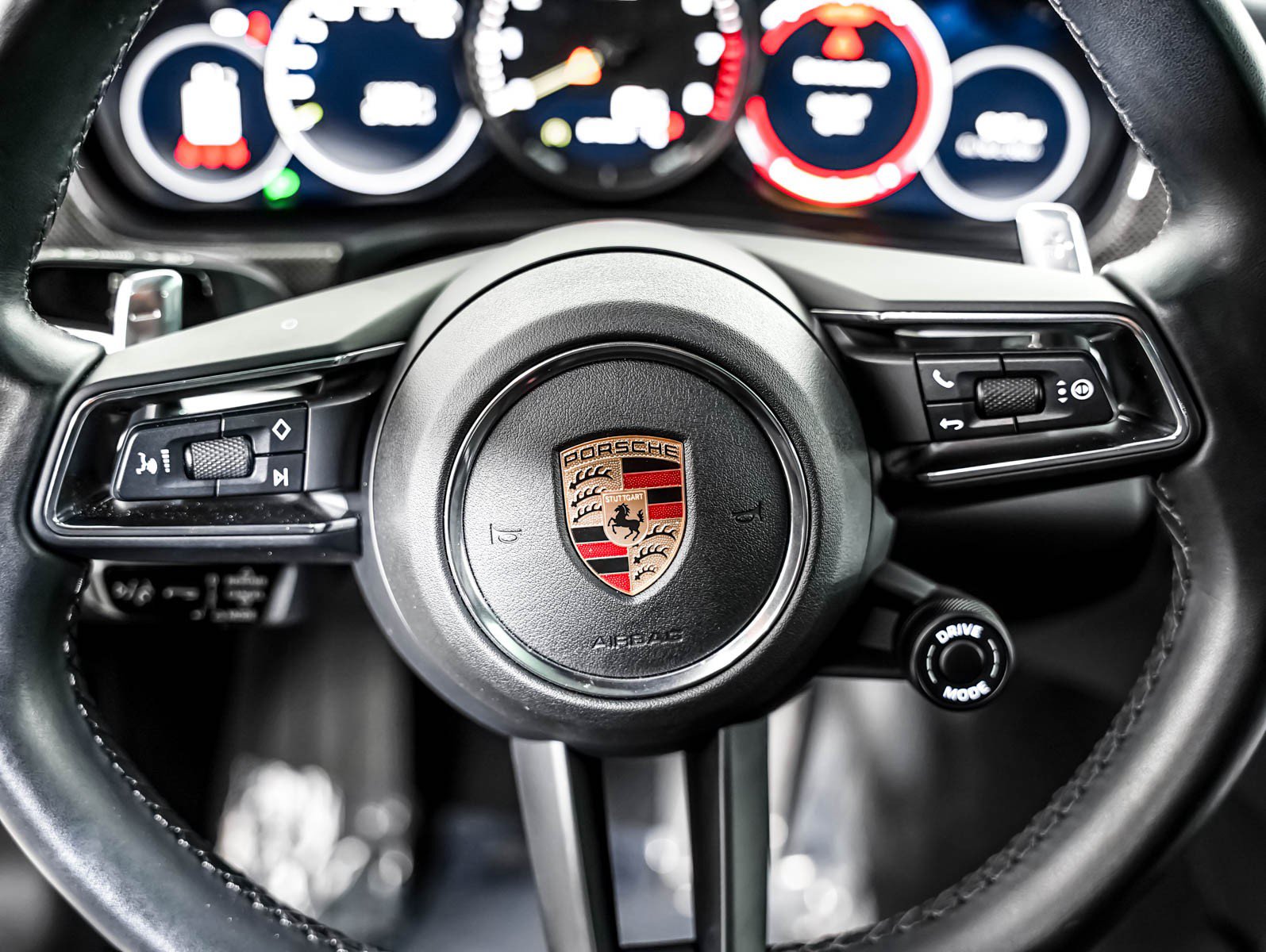Certified 2023 Porsche Panamera 4 AWD/4WD image 17