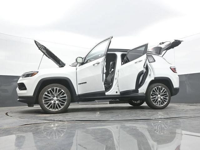 Used 2023 Jeep Compass Limited w/ Elite Group AWD/4WD image 68