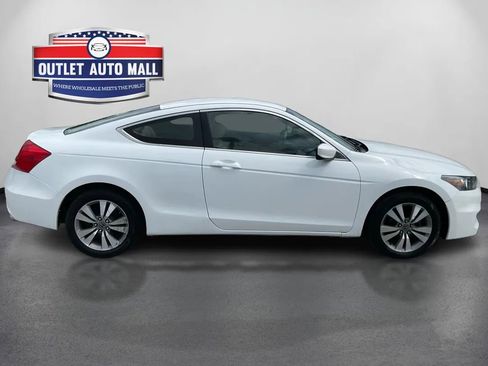 Used 2011 Honda Accord LX-S image 2