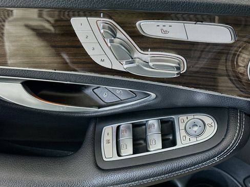 Used 2018 Mercedes-Benz C 300 4MATIC Sedan image 15
