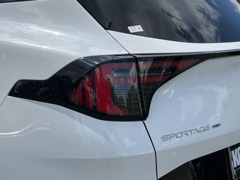 New 2027 Kia Sportage SX Prestige AWD/4WD image 14