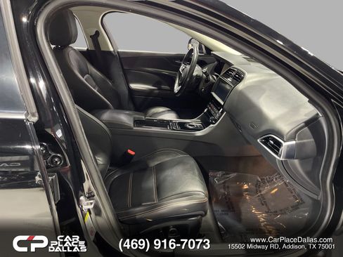Used 2019 Jaguar XE Prestige RWD image 26