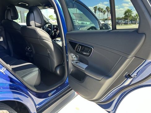 New 2026 Mercedes-Benz GLC 300 4MATIC image 19