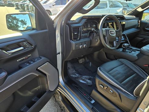 Used 2024 GMC Sierra 1500 AT4X image 54