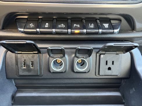 Used 2019 Chevrolet Silverado 2500 High Country w/ Duramax Plus Package image 26