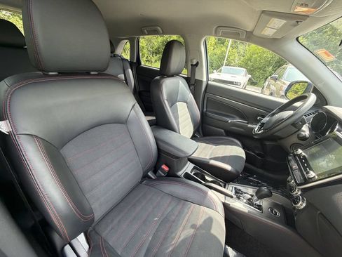 Used 2024 Mitsubishi Outlander Sport SE AWD/4WD image 27