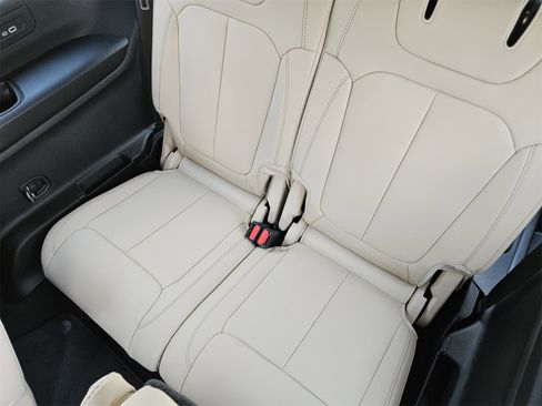 New 2025 Jeep Grand Cherokee L Limited w/ Trailer Tow Package image 30