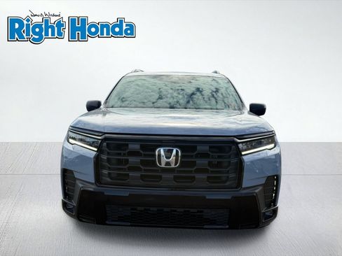 Certified 2026 Honda Pilot Sport image 5