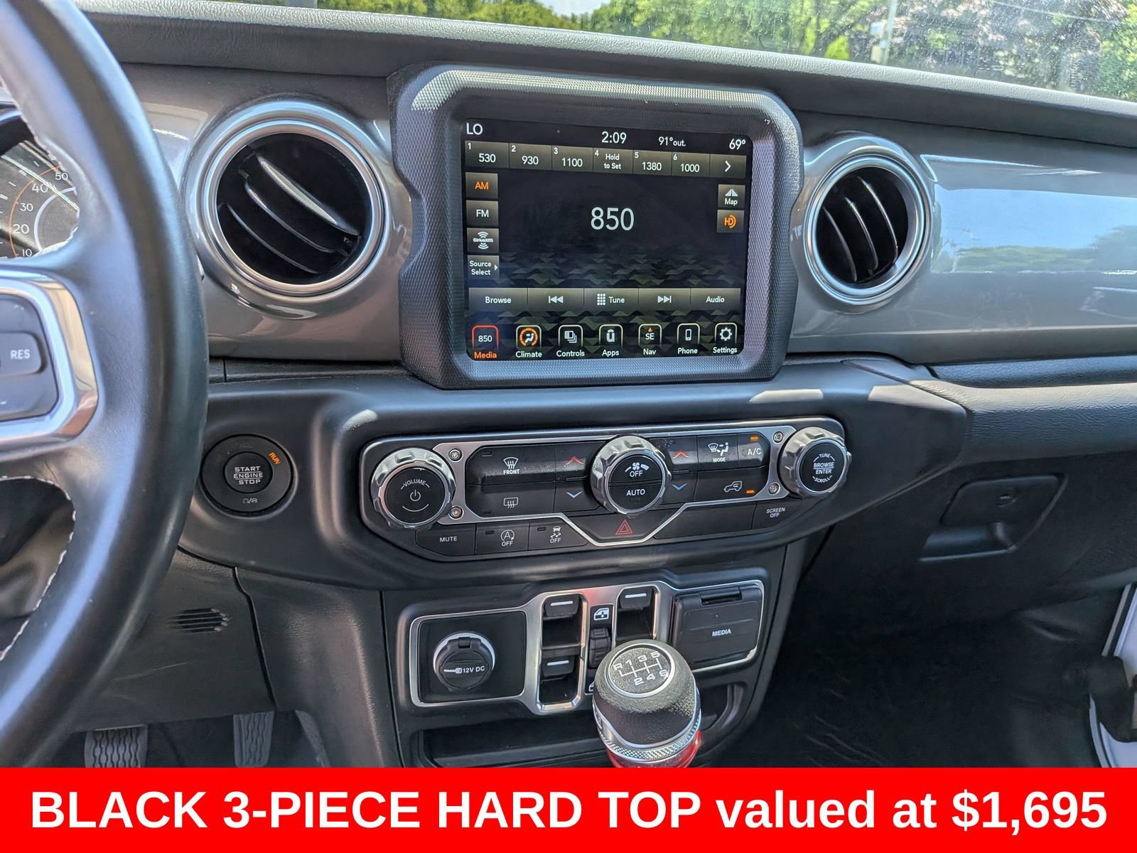 Used 2022 Jeep Gladiator Overland w/ Trailer Tow Package AWD/4WD image 25