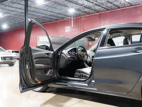 Used 2015 Acura TLX V6 SH-AWD w/ Technology Pkg image 40