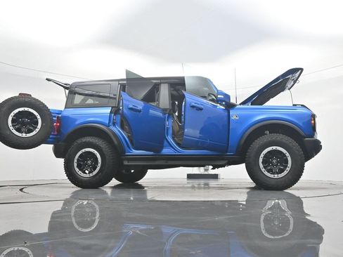 Used 2024 Ford Bronco Outer Banks w/ Sasquatch Package AWD/4WD image 46