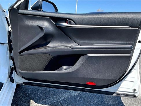 Used 2023 Toyota Camry LE image 22