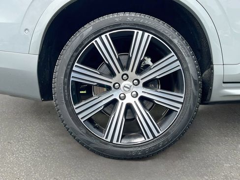 Used 2024 Volvo XC90 B6 Plus AWD/4WD image 31