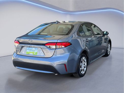 Used 2022 Toyota Corolla LE FWD image 6