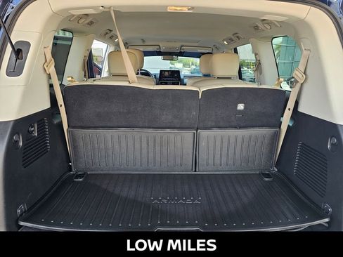 Used 2023 Nissan Armada SL w/ Captain's Chairs Package RWD image 14