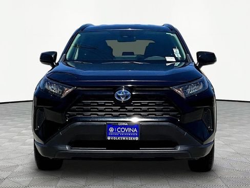Used 2022 Toyota RAV4 LE AWD/4WD image 2